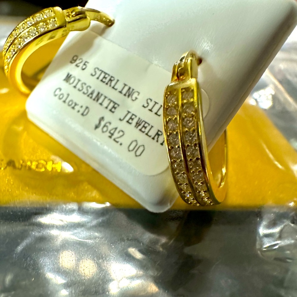 Moissanite 14k Gold over 925 sterling hoop Earrings .4ct - Picture 4 of 5
